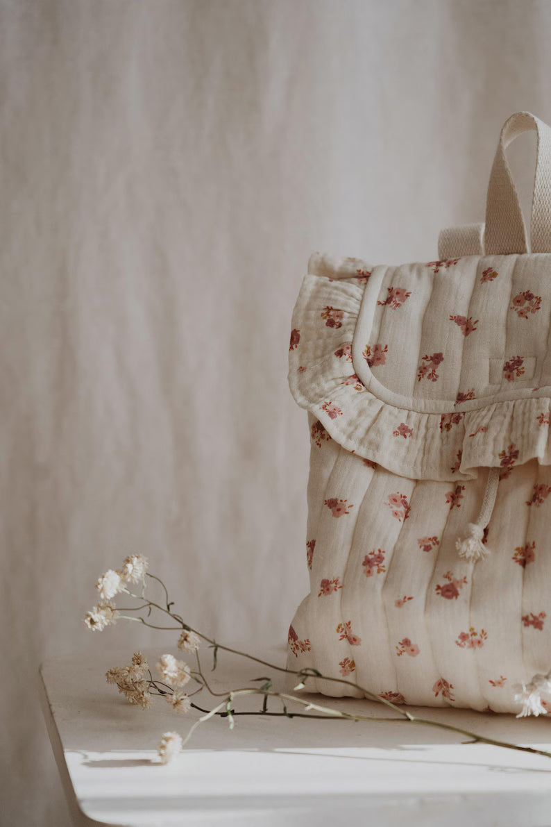 Zachte kinder rugtas met trekkoordsluiting en romantisch design