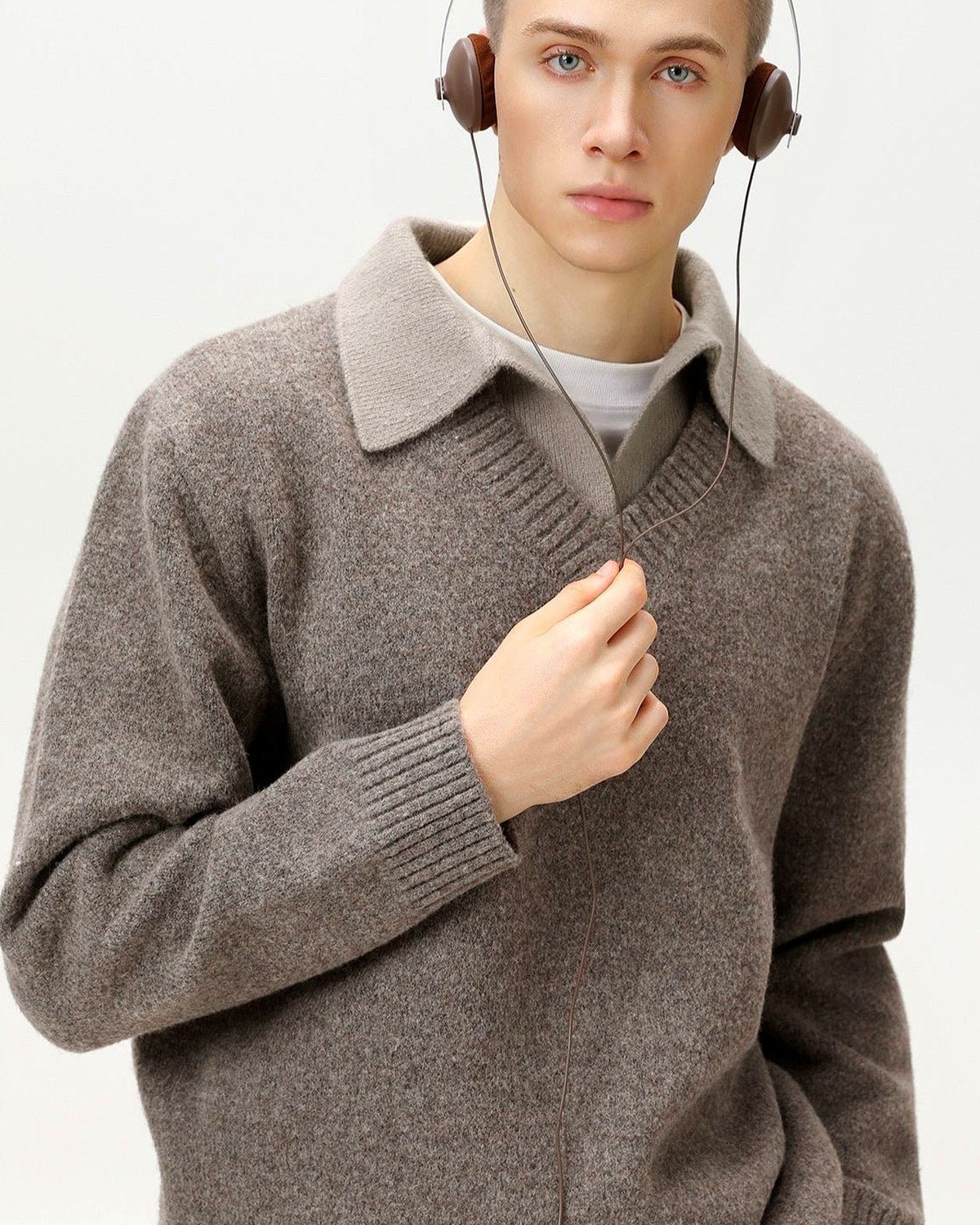 Collared V-Neck Knit Jumper | Zadinia
